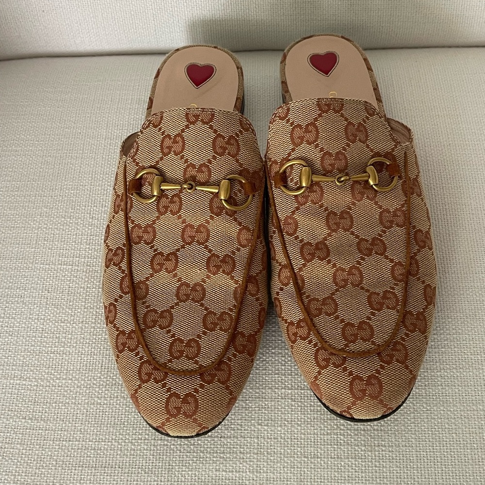 Gucci
Gucci Princetown Horsebit Supreme Monogram Mule Canvas, size 39.5
